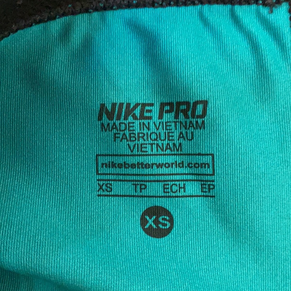 🍁Nike Pro Dri-Fit Traing Leggings 🍁 - Picture 3 of 7